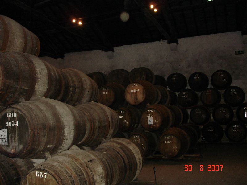 Les tonneaux de vin de la maison Taylor Fladgate and Yeatman, Vila Nova de Gaia, Portugal.