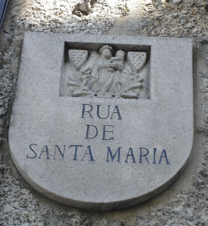 Affiche du nom d’une rue de Guimarães, Portugal.