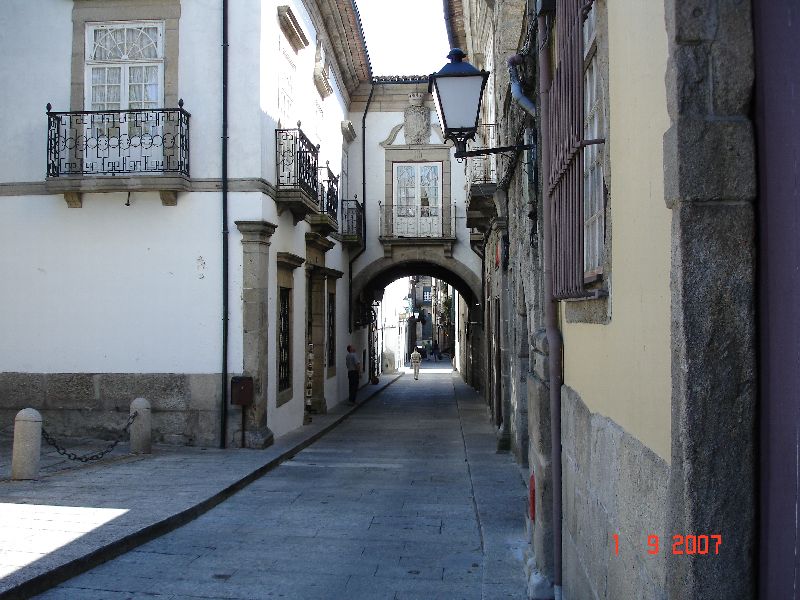 Petites rues de Guimarães, Portugal.