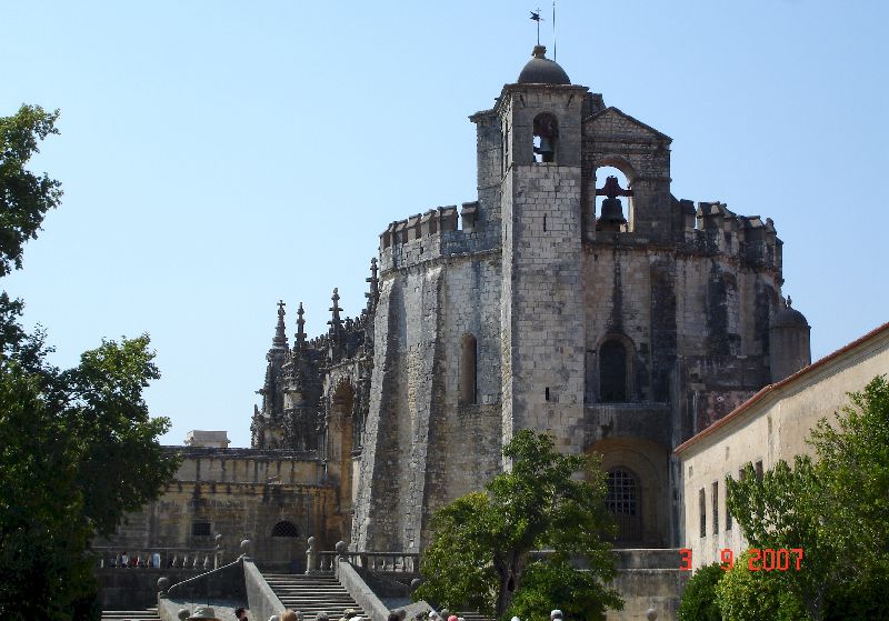 La rotonde, l’église des Templiers, aussi nommée la Charola, Tomar, Portugal.