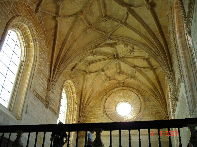 Église manuéline sise à côté de La Charola, Tomar, Portugal.