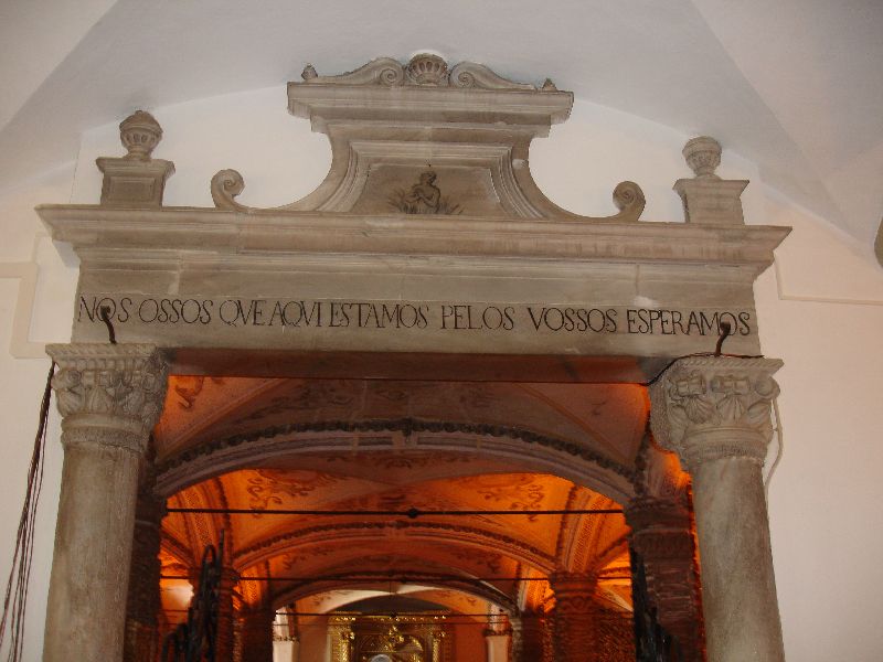 La chapelle des ossements, Évora, Portugal.