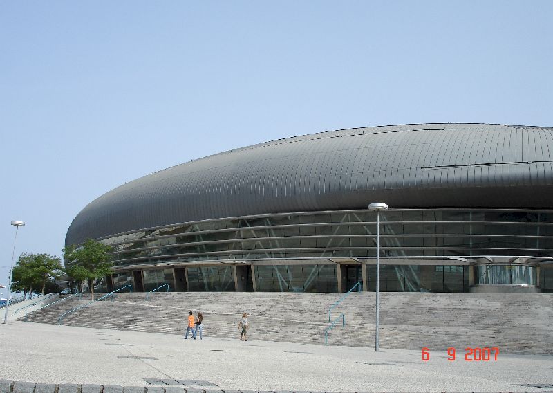 La soucoupe volante! Sur le site de l’Exposition universelle de 1998 de Lisbonne au Portugal.