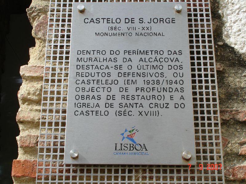 Un affiche au château São Jorge, Lisbonne, Portugal.