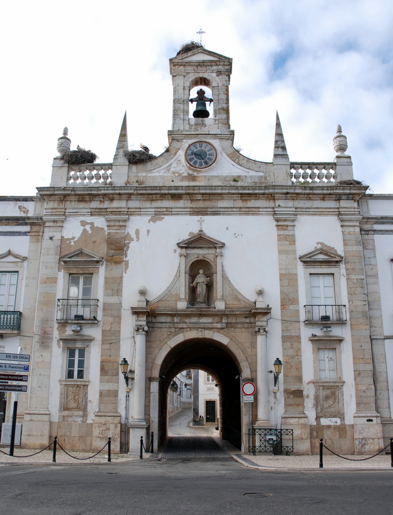 Arco de Vila, Faro, Portugal