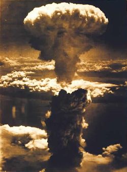 Bombe atomique à Nagasaki 