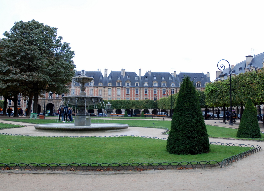 Square Louis XIII, Place des Vosges, Paris, France.