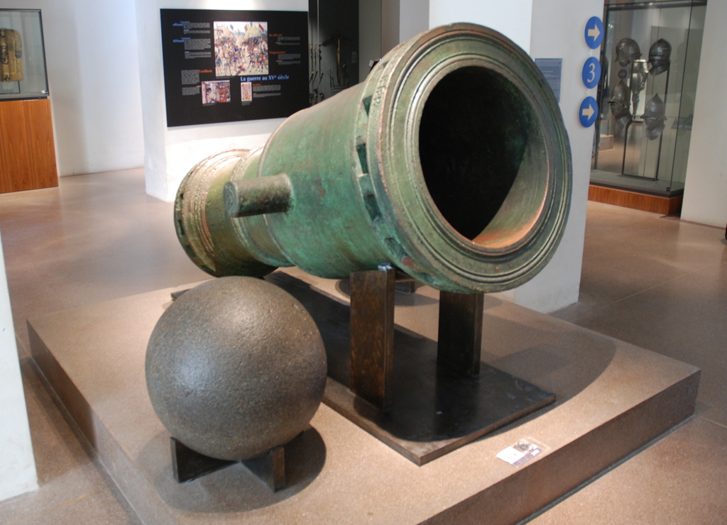 Musée de l’armée, Hôtel royal des Invalides, Paris, France. Musée de l’Armée, Hôtel royal des Invalides, Paris, France.