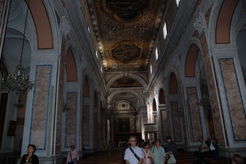 Intérieur de la cathédrale de Sorrento, Italie.