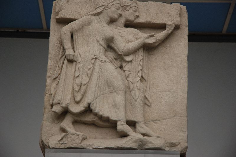 Les métopes du temple d’Héra, Paestum, Italie.