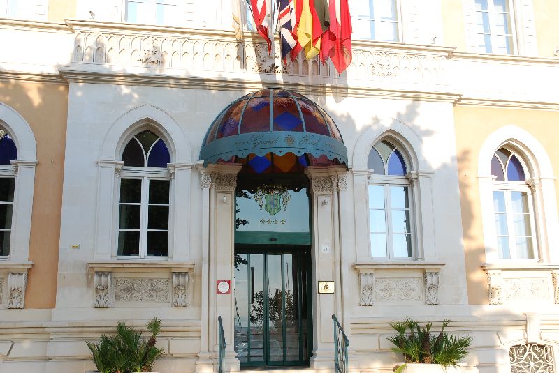 Le Grand Hôtel sur l’île d’Ortygie, Syracuse, Italie.