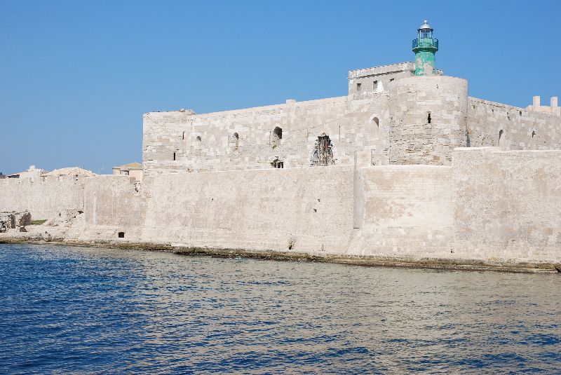 Fortifications de l’île d’Ortygie, Syracuse, Italie.
