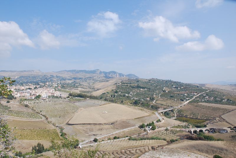 Vue du belvédère de l’ancien quartier arabe de Sambuca di Sicilia, Italie.
