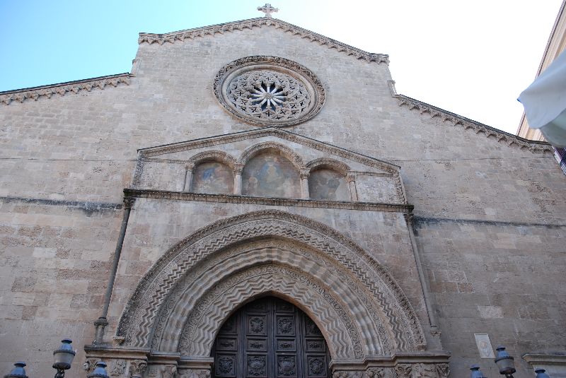 La rosace de l’église de Saint-François-d'Assise, Palerme, Sicile, Italie.