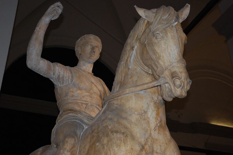 Statue équestre de Marcus Nonius Balbus, Musée archéologique national de Naples, Italie.