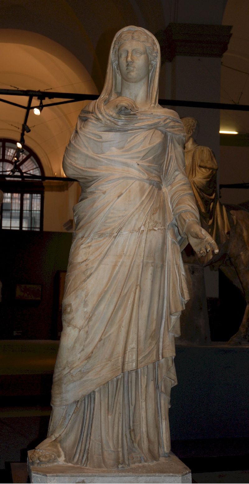 Belle statue de marbre du dieu musée archéologique national de Naples, Italie.
