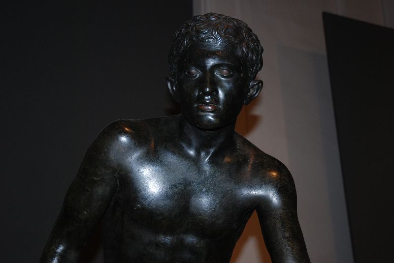 Bronze du dieu Hermès, Musée archéologique national de Naples, Italie.