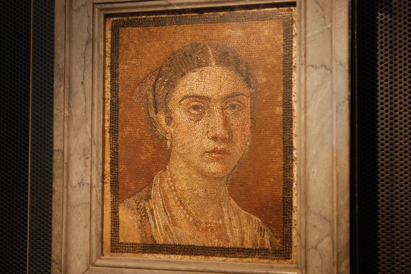 Une femme aisée et importante de Pompéi, Musée archéologique national de Naples, Italie.
