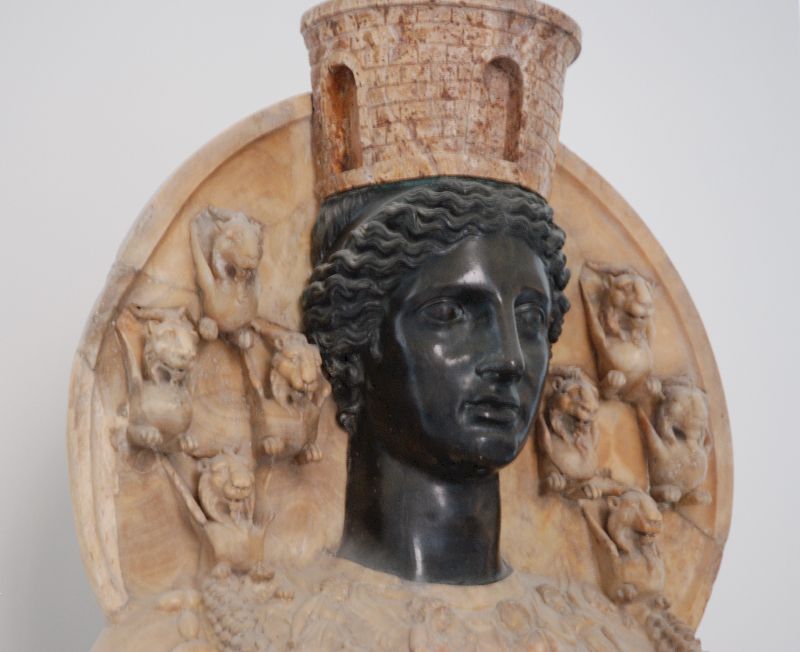 Artémis d’Éphèse, Musée archéologique national de Naples, Italie.