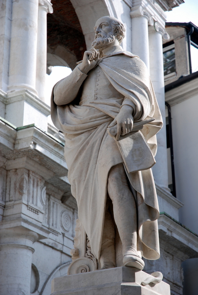 Statue d’Andrea Palladio, Piazza dei Signori, Vicence, Vénétie, Italie.