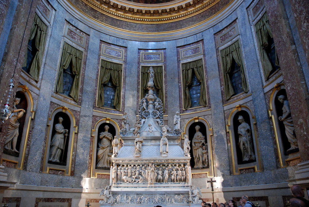 Arca di San Domenico, Basilica di San Domenico, Bologne, Émilie-Romagne, Italie.