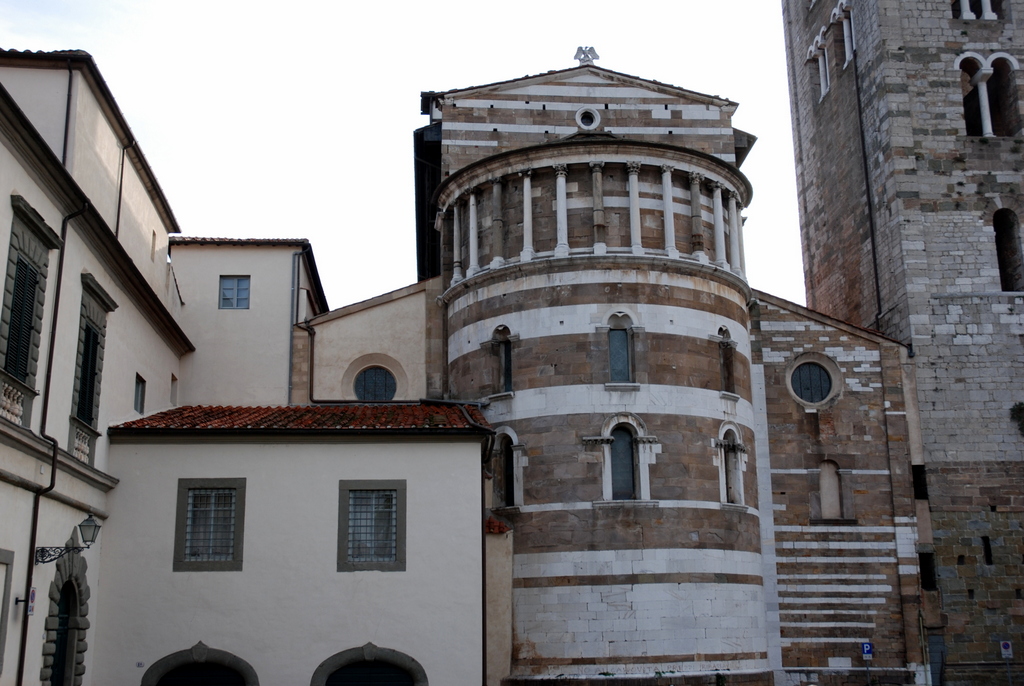 Basilica di San Frediano, Lucques, Toscane, Italie.