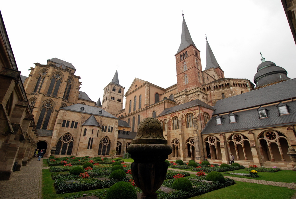 Cloître de la cathédrale Saint-Pierre, Trèves, Allemagne