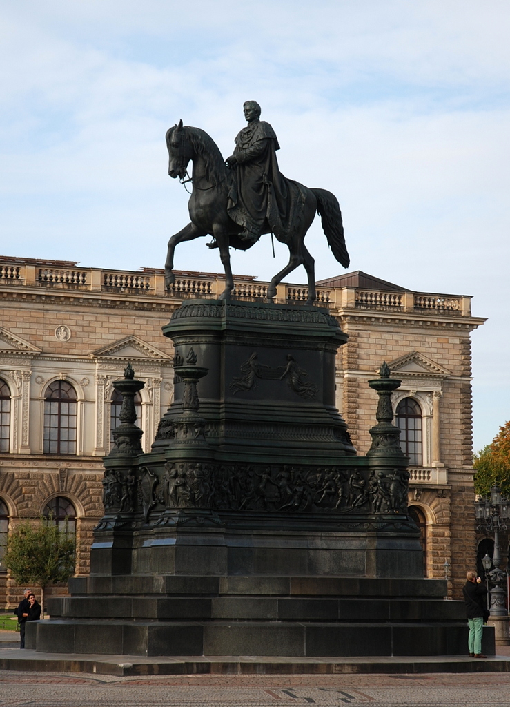 Statue équestre du Roi Johann, Theaterplatz, Dresde, Saxe, Allemagne