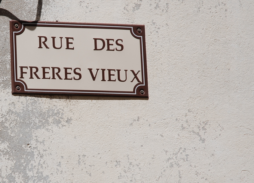 Rue des Frères Vieux, Arles, France
