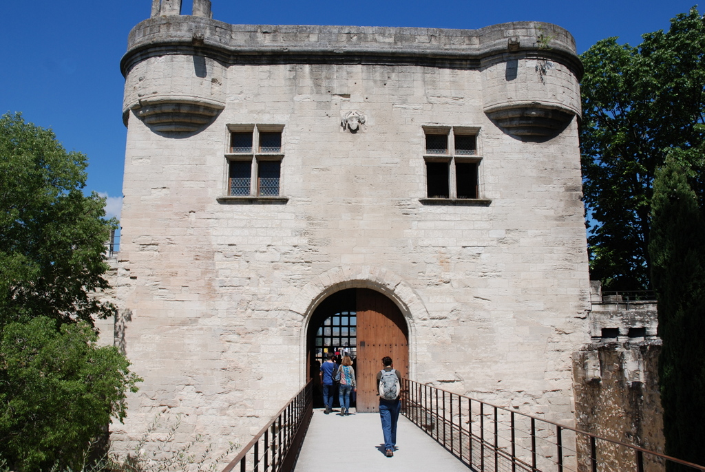Les remparts, Avignon, France