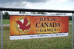 La bannière officielle des Jeux du Canada de l’été 2009, Charlottetown, Île-du-Prince-Édouard.