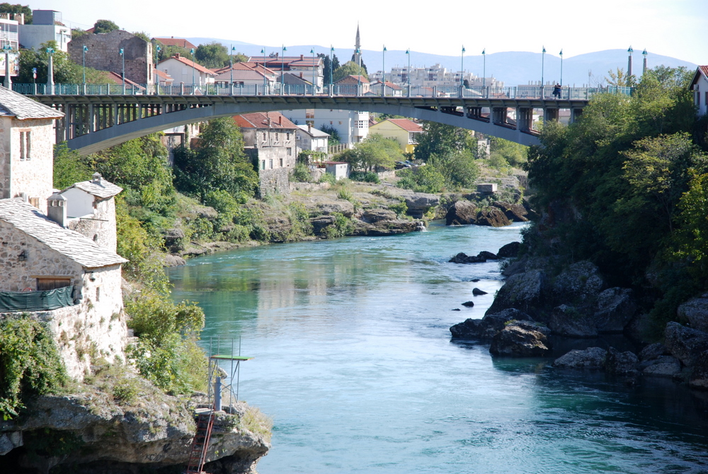 Vue du pont Stari Most, Mostar, Bosnie-Herzégovine.