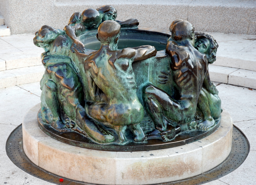 La fontaine de la vie, d’Ivan Meštrović, Zagreb, Croatie.