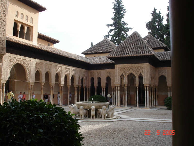 Cour des lions, Alhambra, Grenade, Espagne.