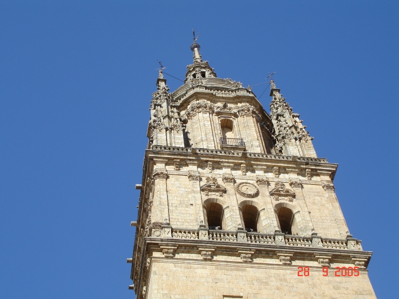 Clocher d’une église de Salamanca ayant subi les contrecoups du tremblement de terre de Lisbonne de 1755, Salamanca, Espagne.
