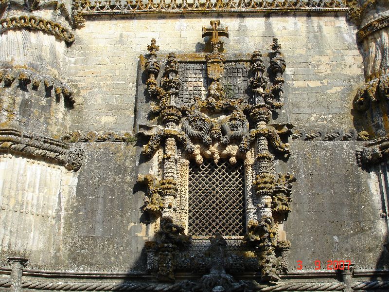 Une fenêtre typiquement manuéline. La fenêtre de Tomar, Portugal.