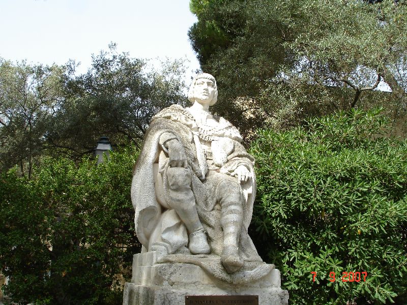 Statue de Manuel 1er, au château São Jorge, Lisbonne, Portugal.