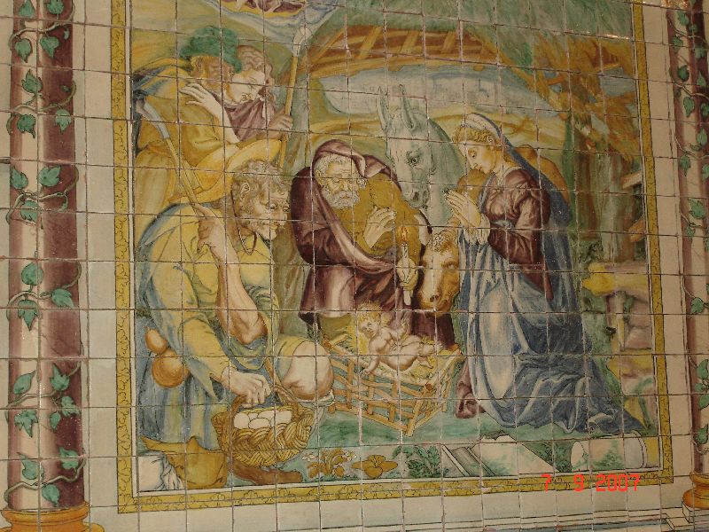 Une scène religieuse au musée national des azulejos, Lisbonne, Portugal.
