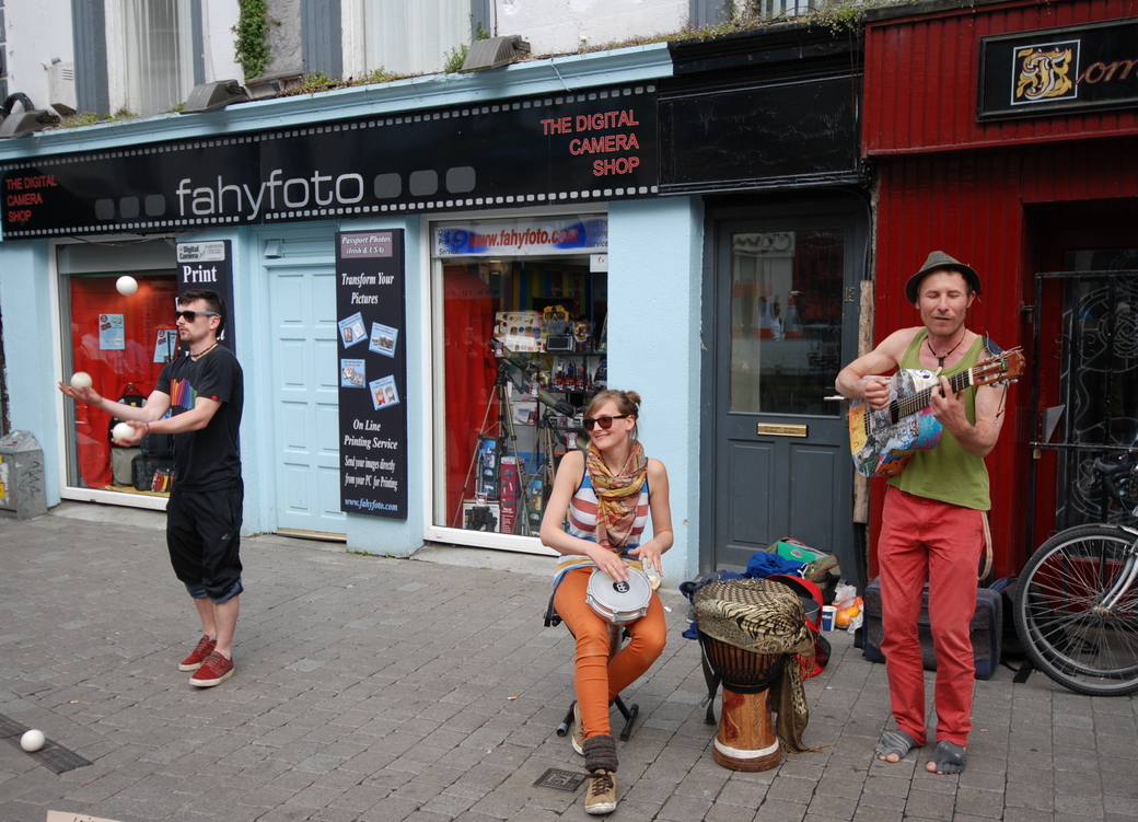 Amuseurs de rue, Galway, République d’Irlande 