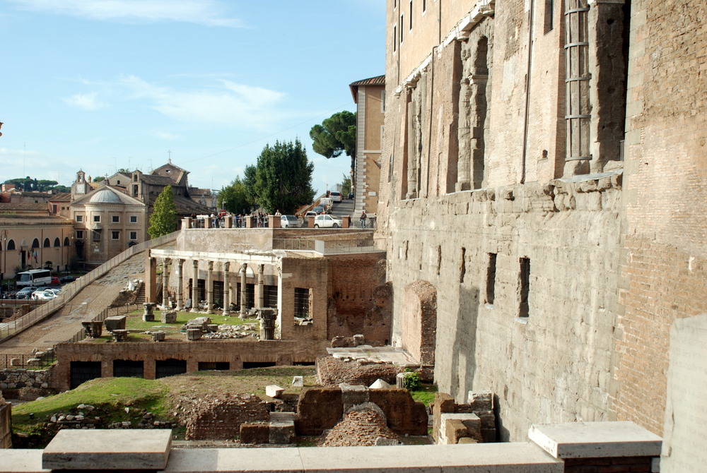 Forums impériaux et romain, Rome, Italie. Forums impériaux et romain, Rome, Italie.