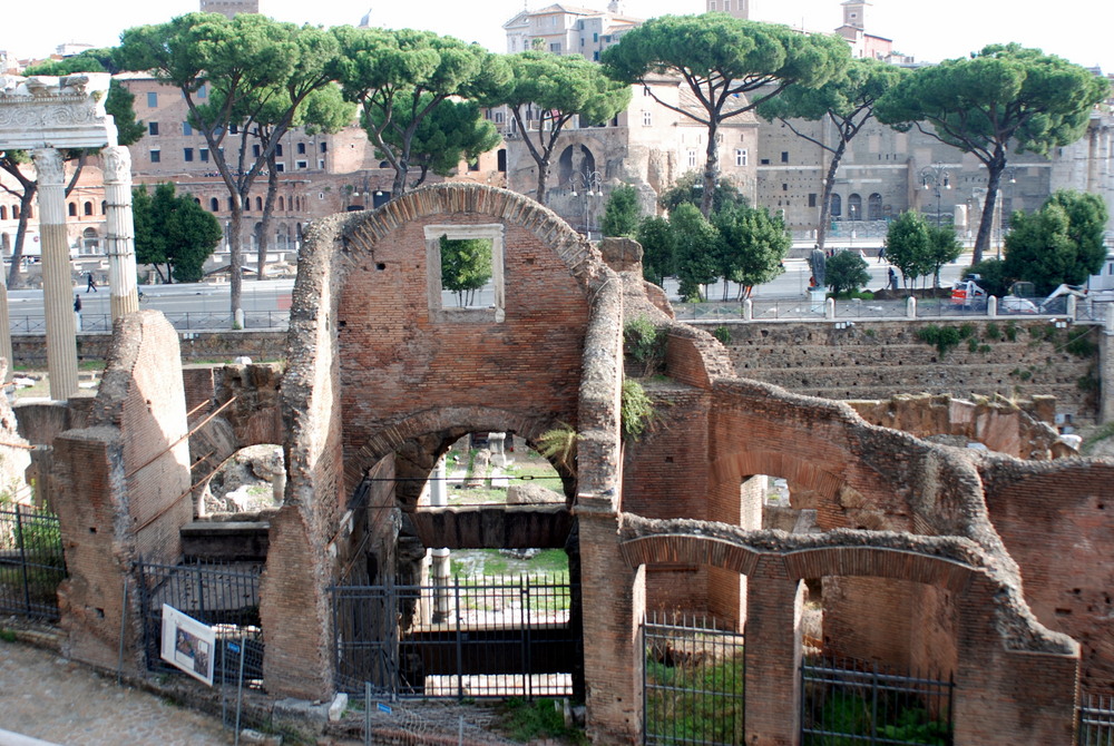 Forums impériaux et romain, Rome, Italie. Forums impériaux et romain, Rome, Italie.