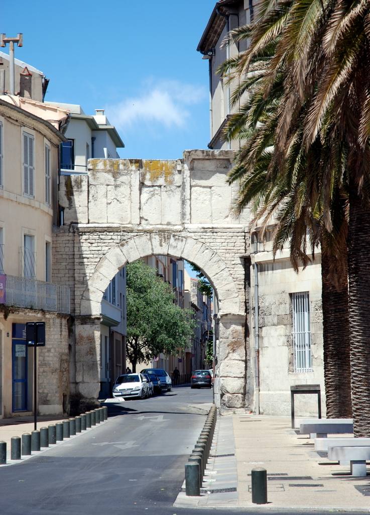Porte de France, Nîmes, France