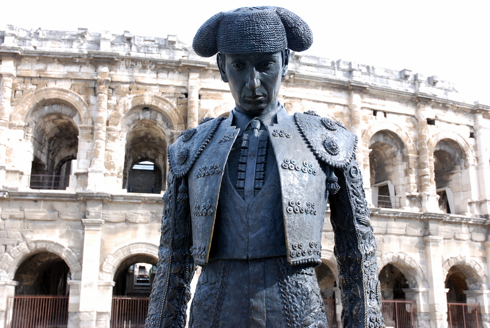 Statue de Nimeño II, Nîmes, France