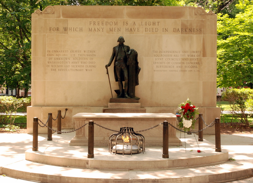 Tombe du Soldat inconnu de la guerre d’indépendance, Washington Square, Philadelphie, Pennsylvanie, É.-U.