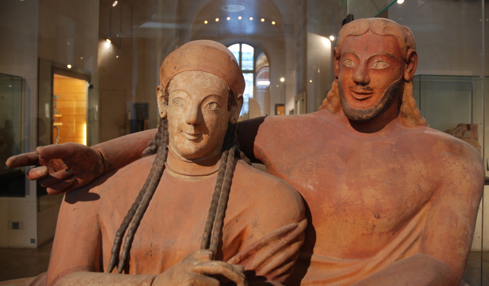 Sarcophage des époux étrusques, Musée du Louvre, Paris, France.