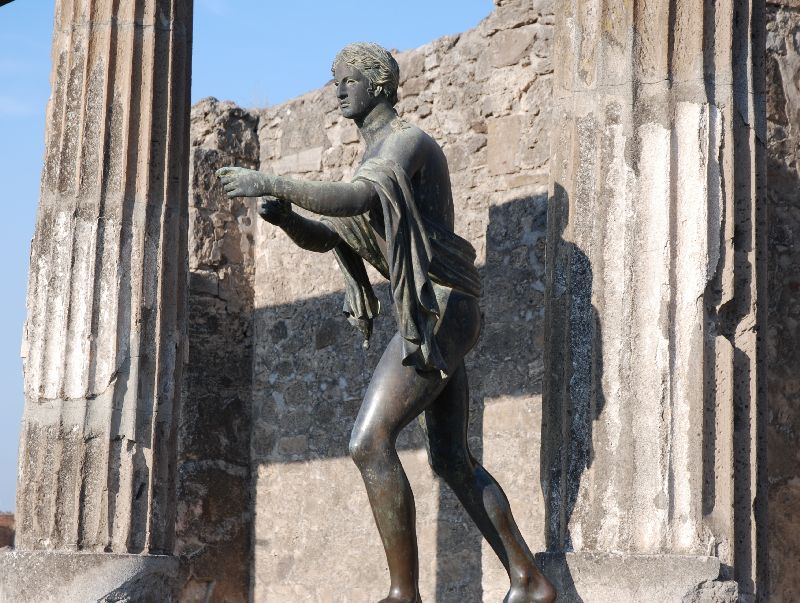 La statue d’Apolon, Pompéi, Italie.