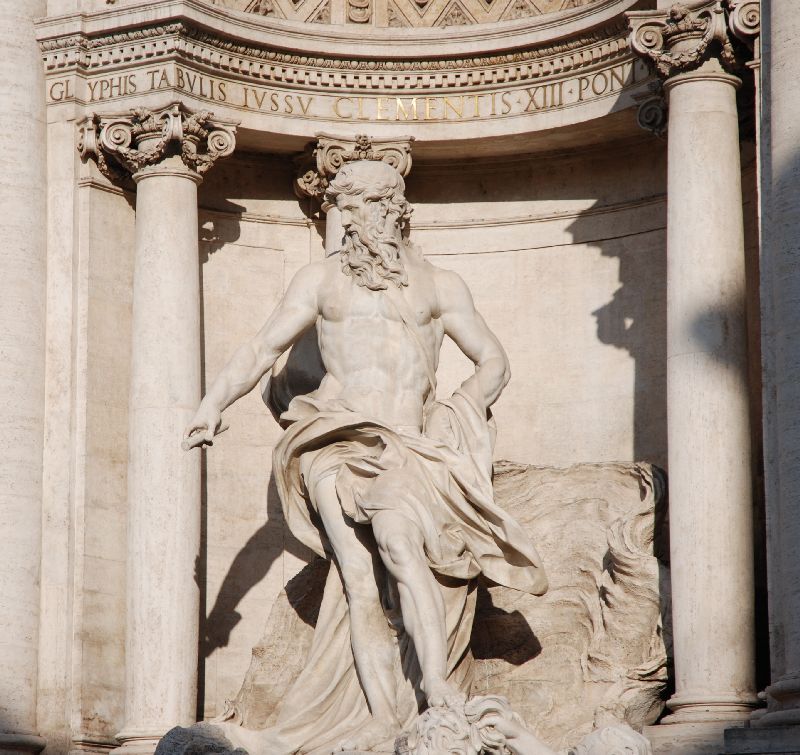 Neptune sur son char, la fontaine de Trevi, Rome, Italie.