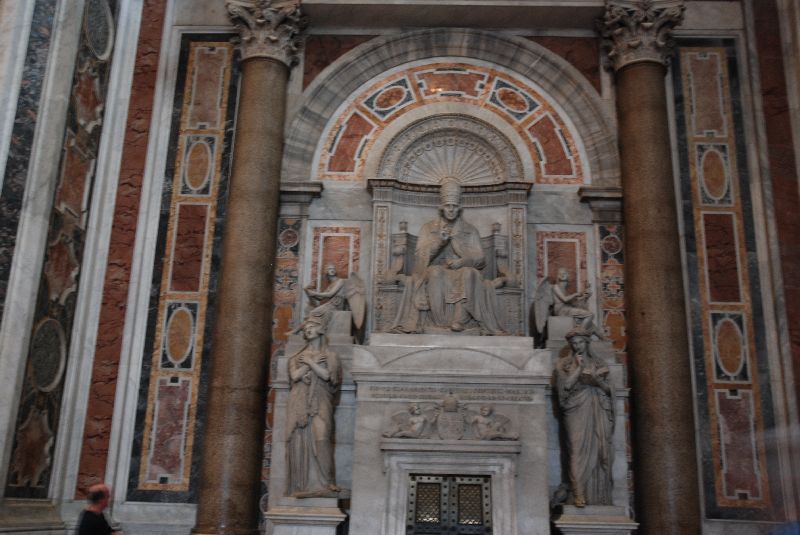 Trésors de la basilique Saint-Pierre de Rome, Italie.