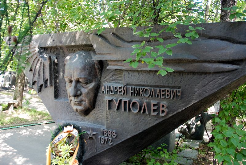 Andreï Tupolev, cimetière de Novodievitchi, Moscou, Russie.