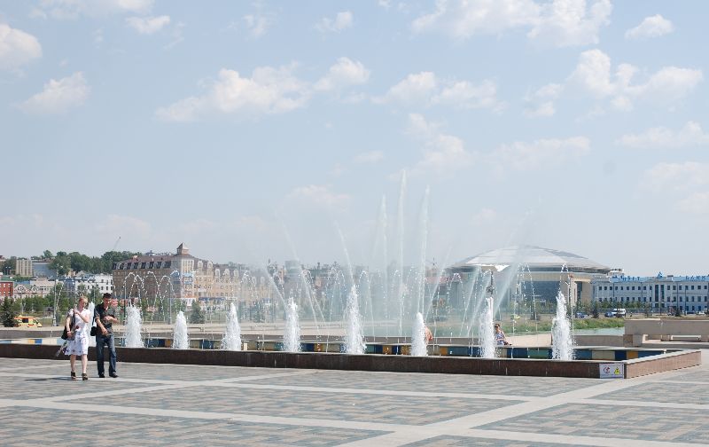 Place des fontaines, Kazan, Russie.